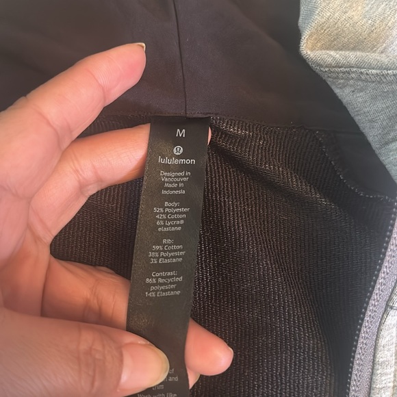 Lululemon Men’s Front Zip Jacket/ Sweater - Picture 5 of 9